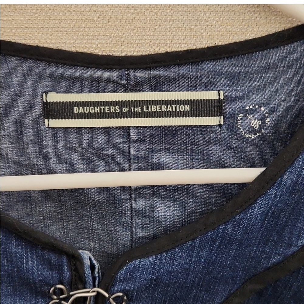 Daughters of Liberation Jean Jacket Size 8 - Picture 2 of 3